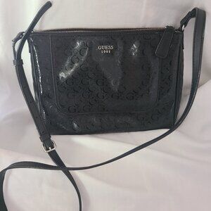 Vintage Handbag | Guess 1981 Cross Body Bag | Black "G's" | Zipper Closure Shoul